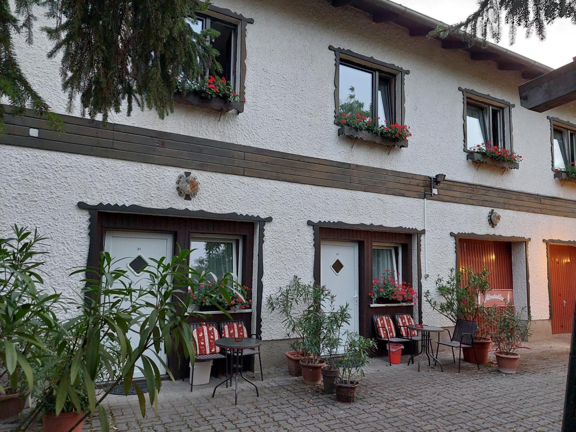 Pension Welserhof Wilfersdorf  Екстериор снимка